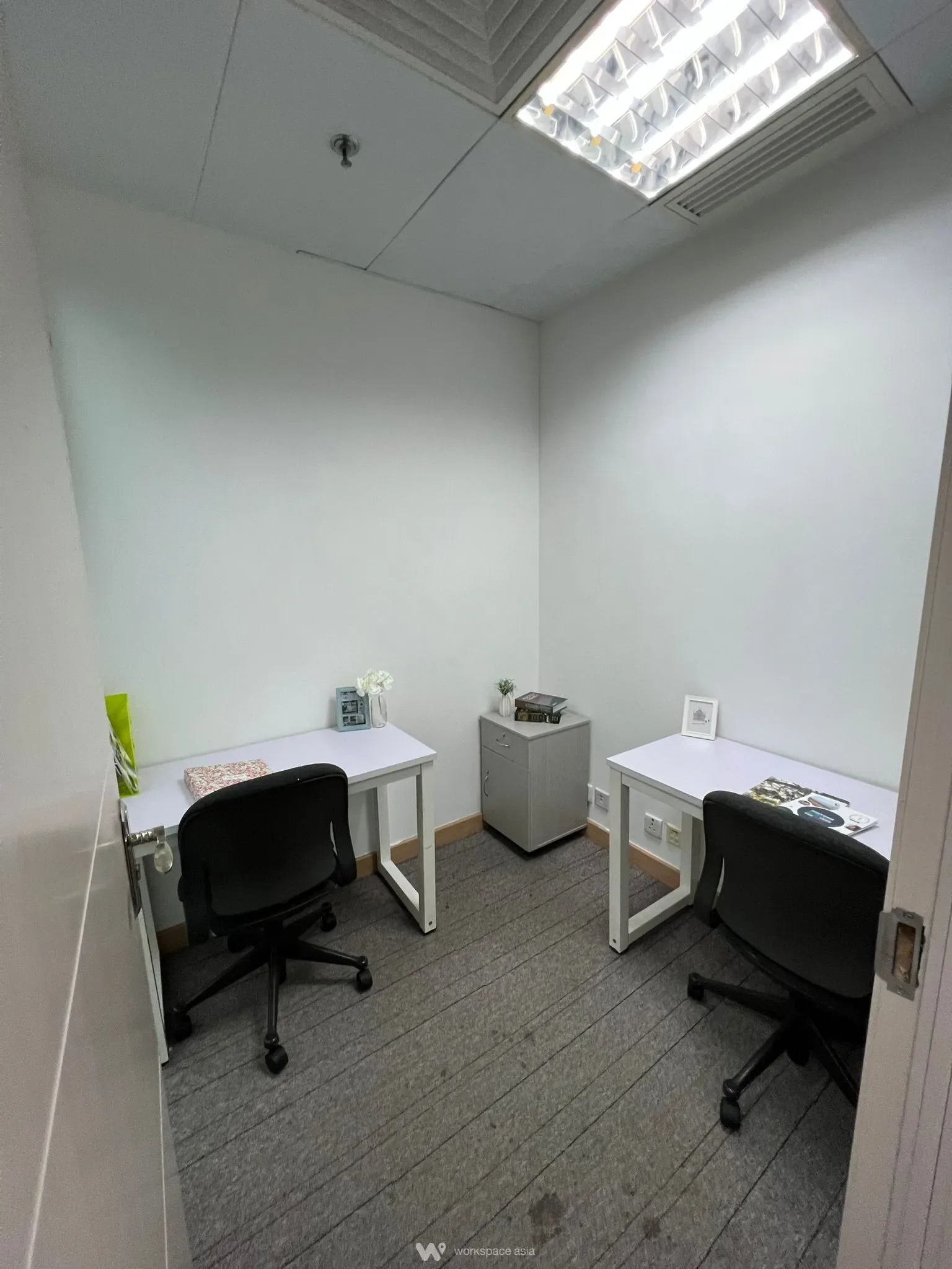 Capital Business Centre at Chow Tai Fook Centre, Mong Kok, photo 2